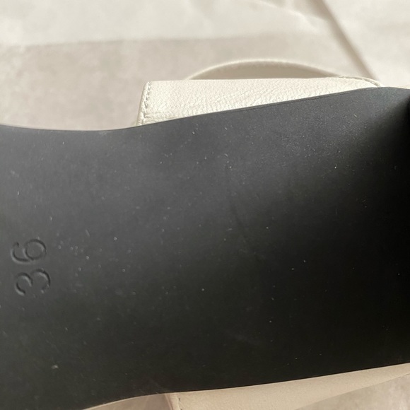 White tie sandals - Picture 4 of 4